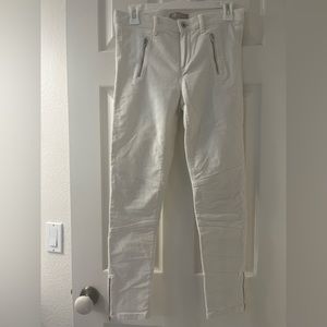 banana republic women’s white corduroy skinny leg pants with front pocket zipper